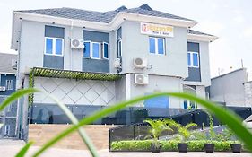 Ibizza Pit Hotel And Suites